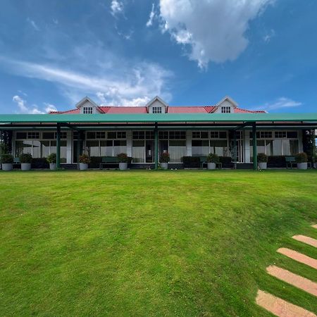 Cloudy Court Resort Идукки Экстерьер фото