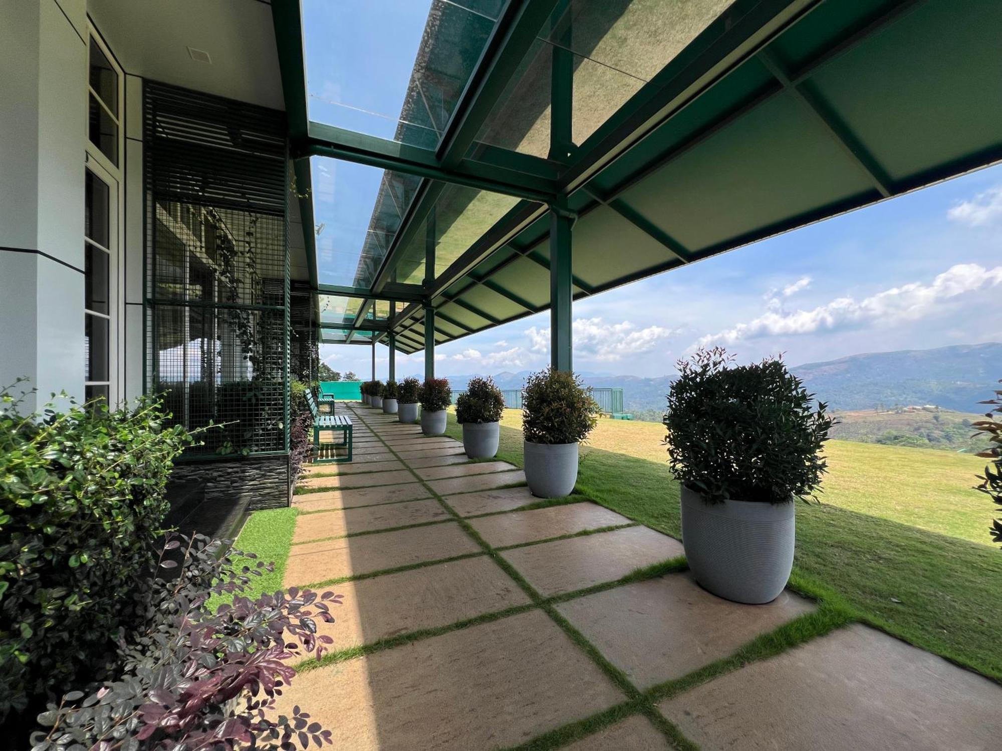 Cloudy Court Resort Идукки Экстерьер фото